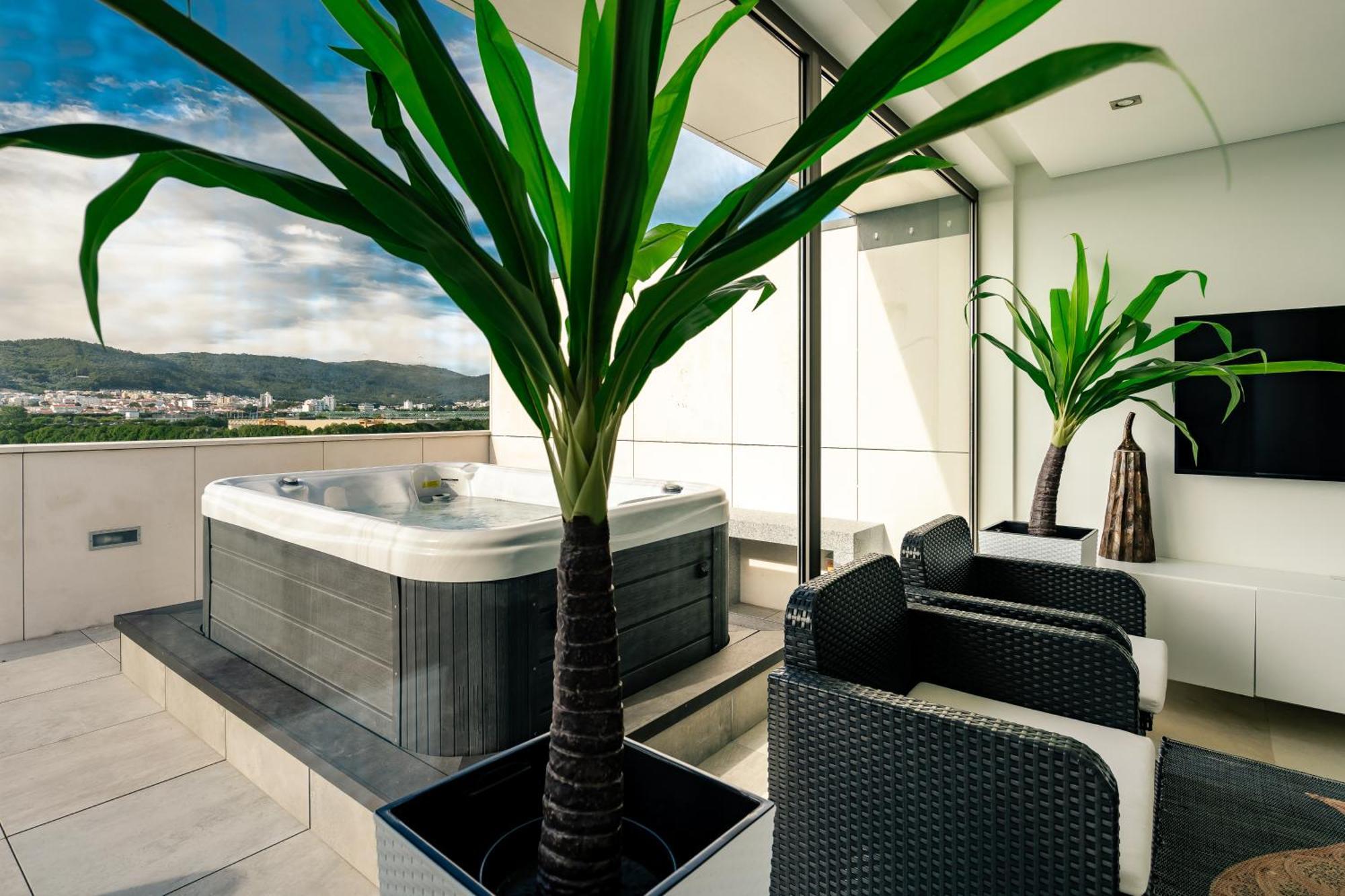 River Town View - Luxury Apartment With Jacuzzi On Terrace Viana do Castelo Exteriér fotografie